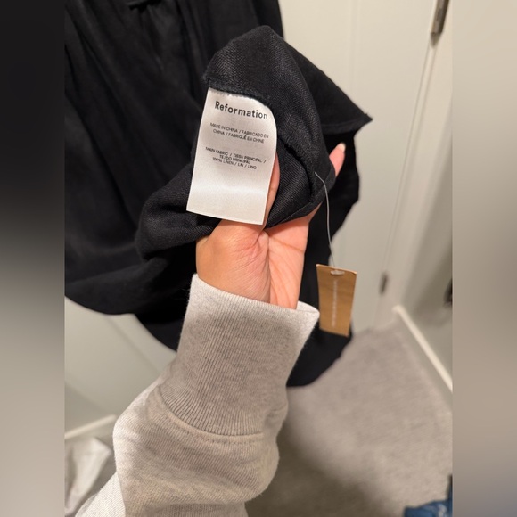 NWT Reformation Tagliatelle Linen Dress in Black - Picture 11 of 13